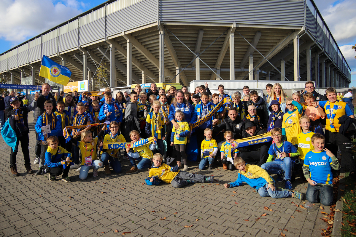 Löwenstarke Auswärtsfahrt Eintracht Braunschweig